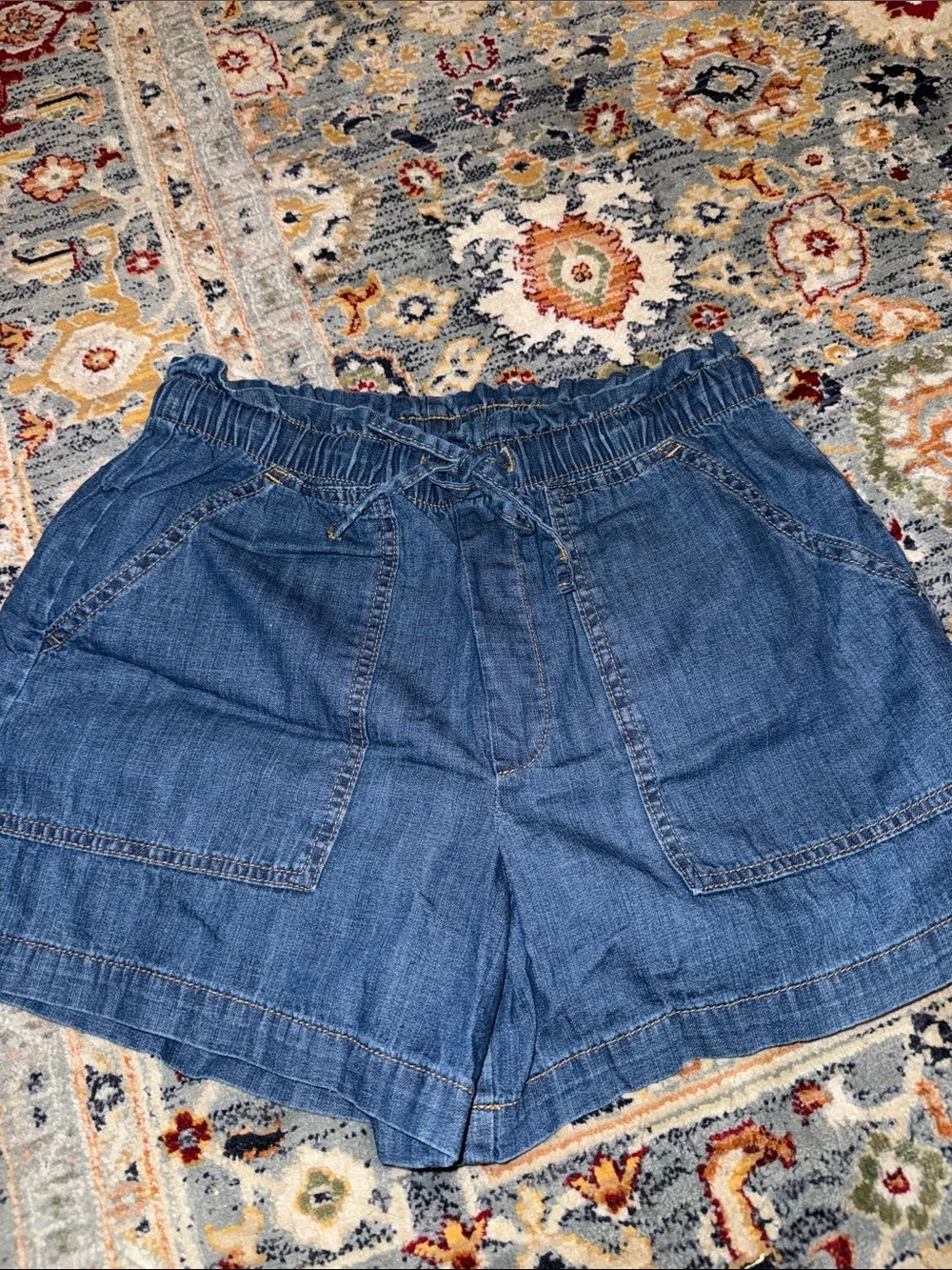 Banana Republic Blue Denim Paperbag Waist Shorts size small